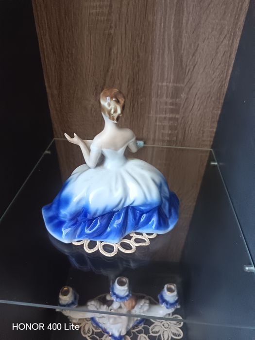 Vând diferite bibelouri in stare buna