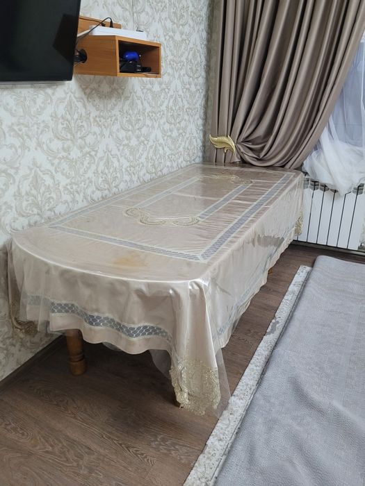 Стол в хорошем состоянии