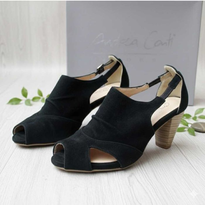 Новые женские туфли, от итальянского бренда Andrea Conti.