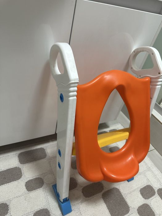 Продам для детей на унитаз