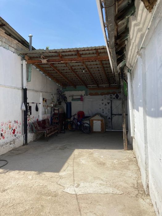 Продаю дом,ховли 2.5 сот.5комнат,2 санузла.