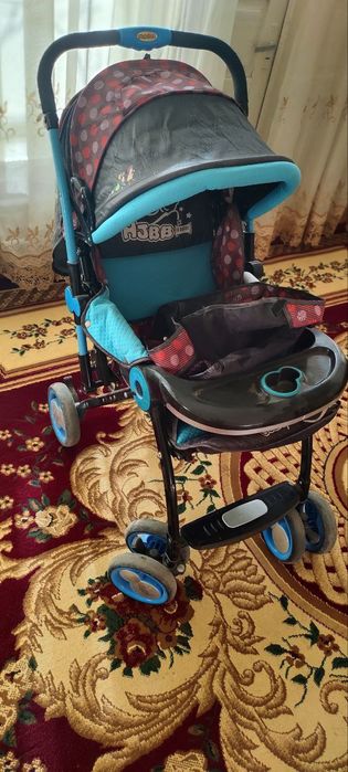 Детские коляски сотилади