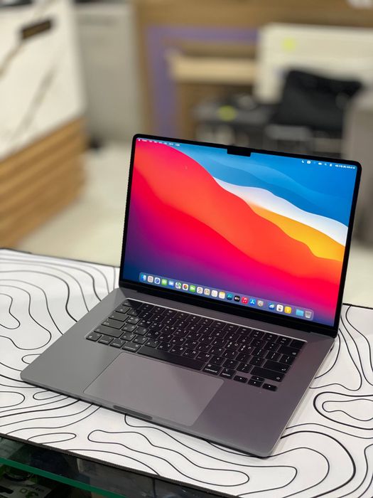 MacBook air 15 - M2 DDR 8GB / SSD 512Gb