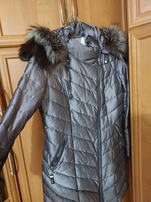 пуховик с натуральной чернобуркой!