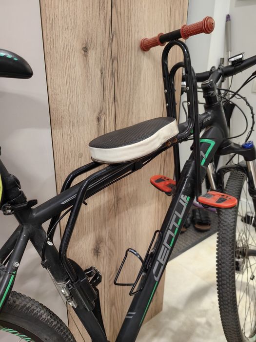 Продам детские сиденья на велосипед