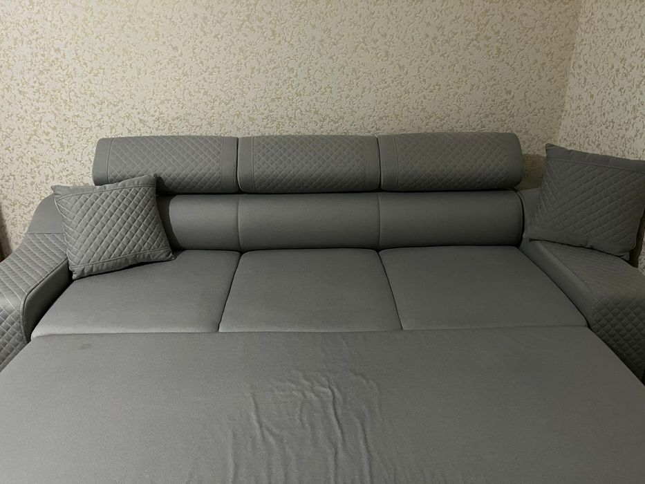 Продаётся диван в отличном состоянии