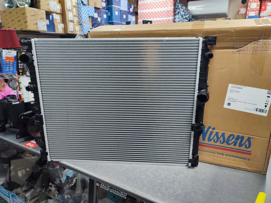 Радиатор BMW G30 G12