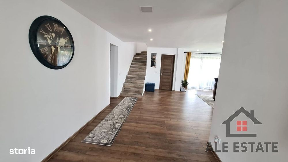 Casa ultramoderna, P+E, 4 camere, mobilata,teren 700 mp, Mihai Viteazu
