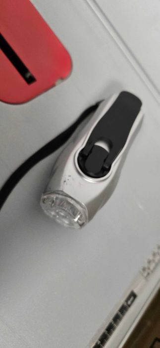 Lanterna Philips cu dinam