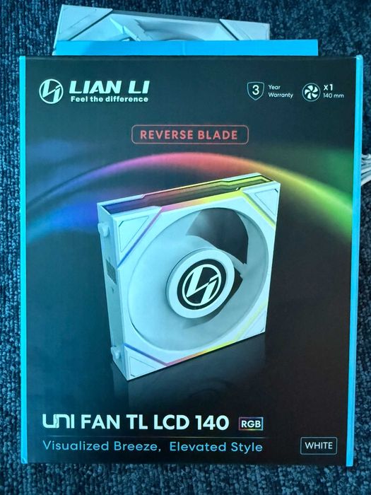 Вентилатор Lian-Li 140mm LCD reverse blade