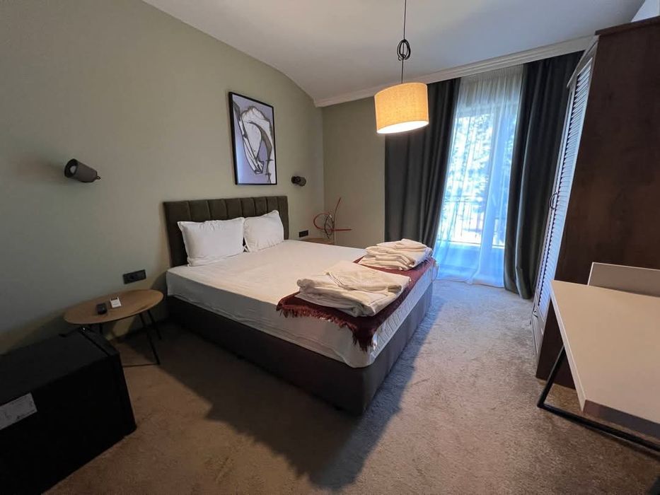 Продава се Хотел в к.к. Св.Св. Константин и Елена - 600 кв.м за 2500 €/кв.м - Снимка #3