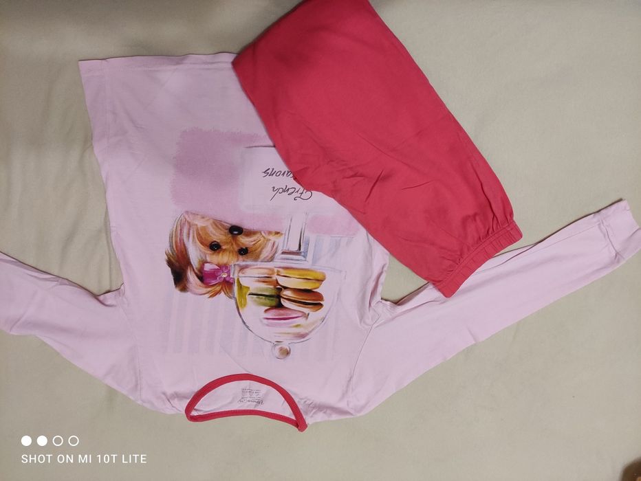 Якета. Пижами с дълъг ръкав; Дънки слим; Лот блузки