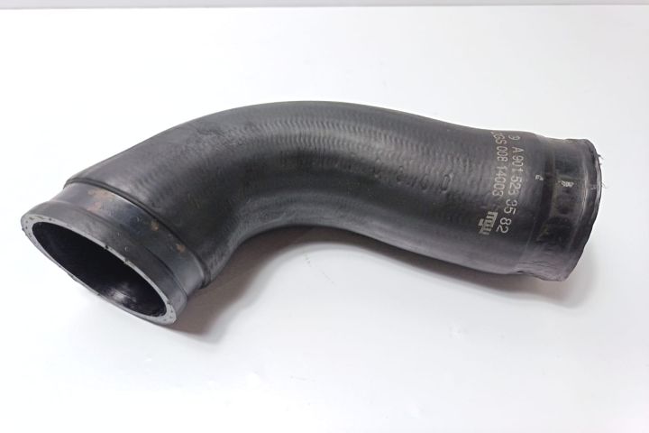 Furtun intercooler A9015283582 Mercedes-Benz Sprinter prima generatie