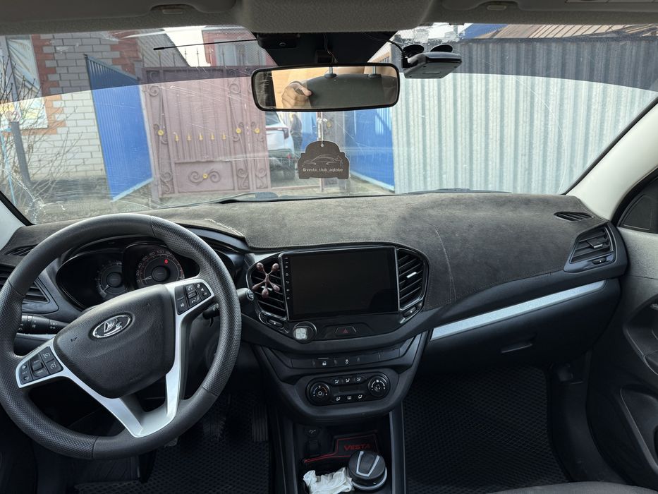 Лада Веста Lada Vesta