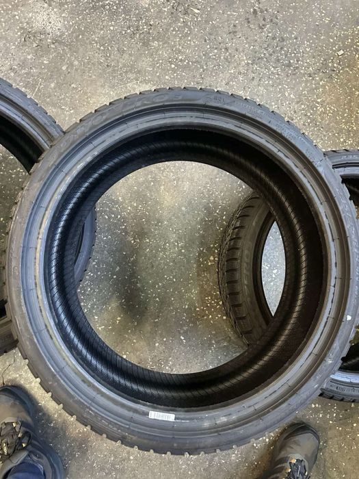 Зимни гуми 235/35/19