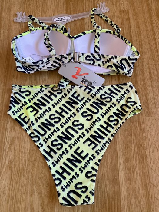 Costum de baie nou