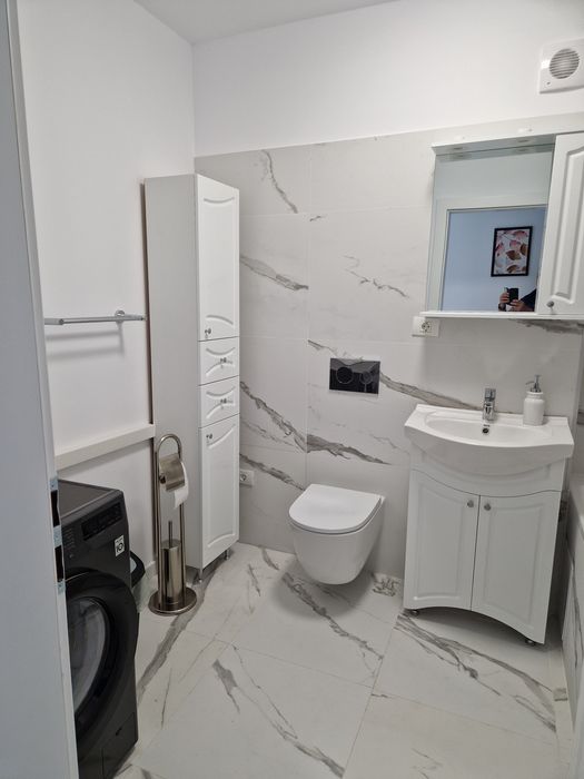 Proprietar ofer spre închiriere apartament cu doua camere
