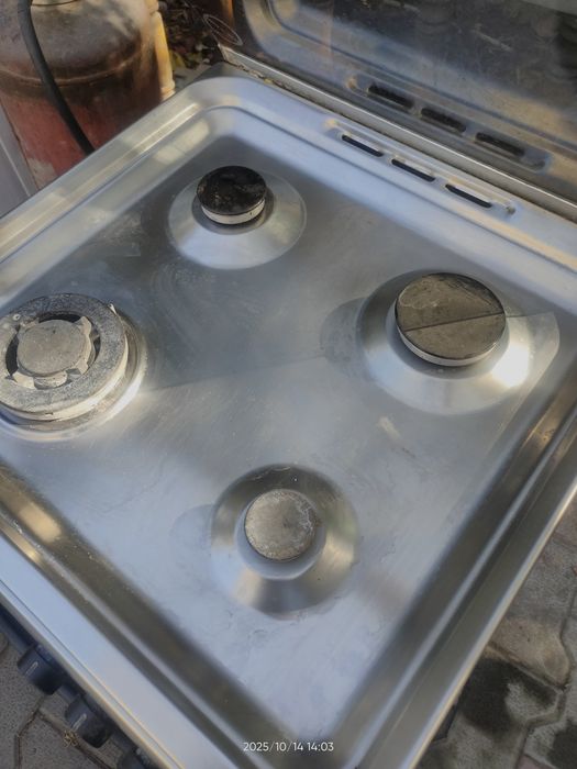 Газовая плита  б/у