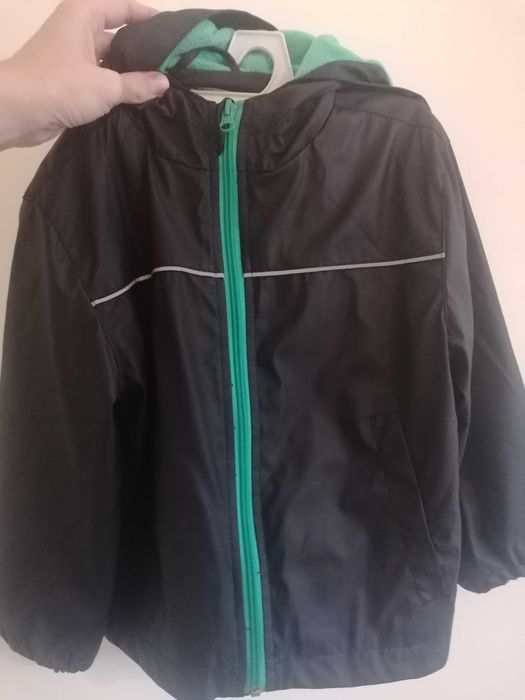 Яке ветровка , непромокаемо 116см