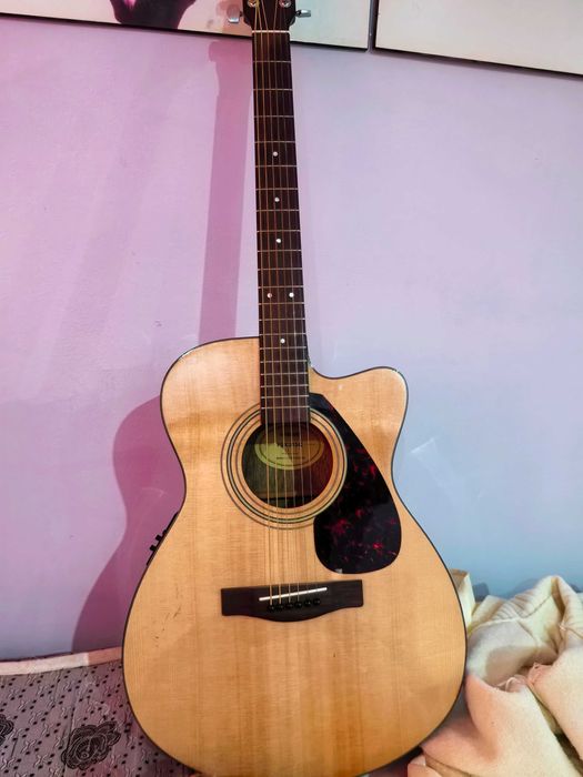 - ПРОДАМ гитару!