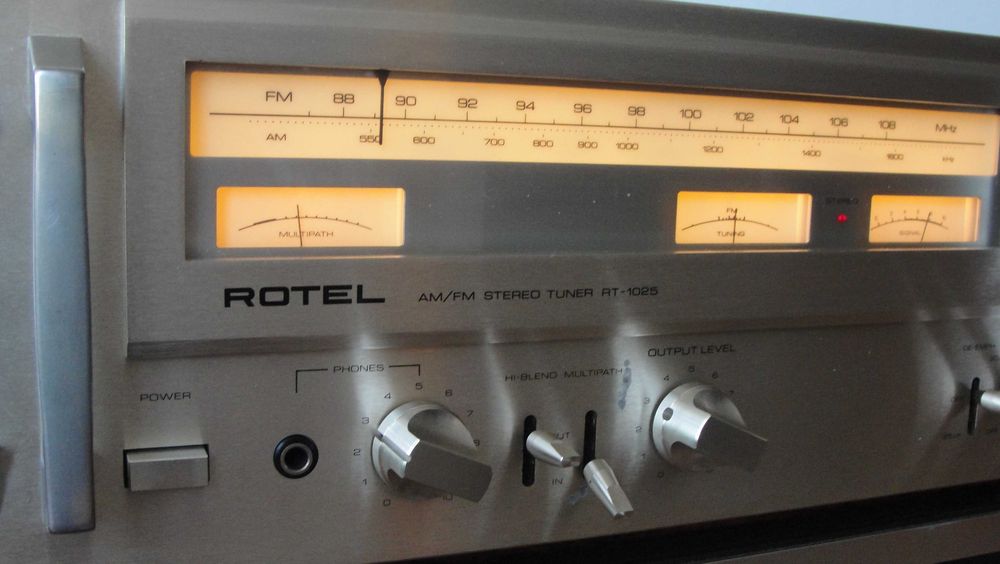 Tuner ROTEL RT 1025  Made in Japan vs Pioneer  Kenwood Sansui