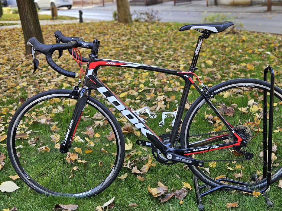 Карбонов шосеен велосипед LOOK