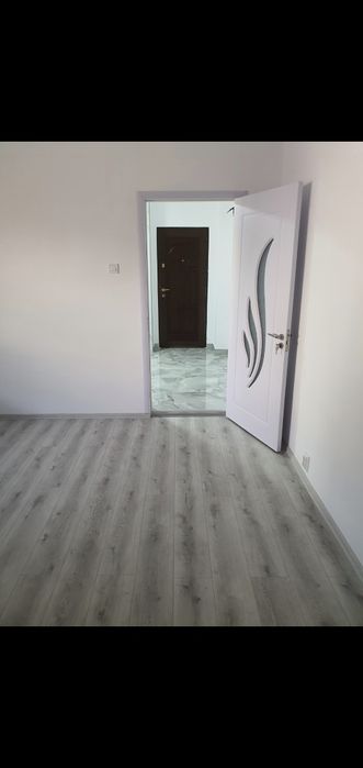 Vand apartament 2 camere
