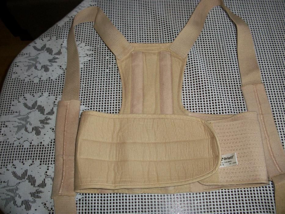 коректор за гръбначния стълб при изкривявания при деца