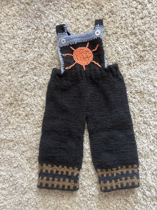 Продам детские костюмы