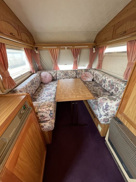 Английска каравана Bessacarr Cameo 360 SLE