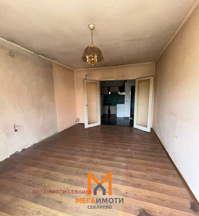 Продава се Къща в Севлиево - 206 кв.м за 186 €/кв.м - Снимка #2