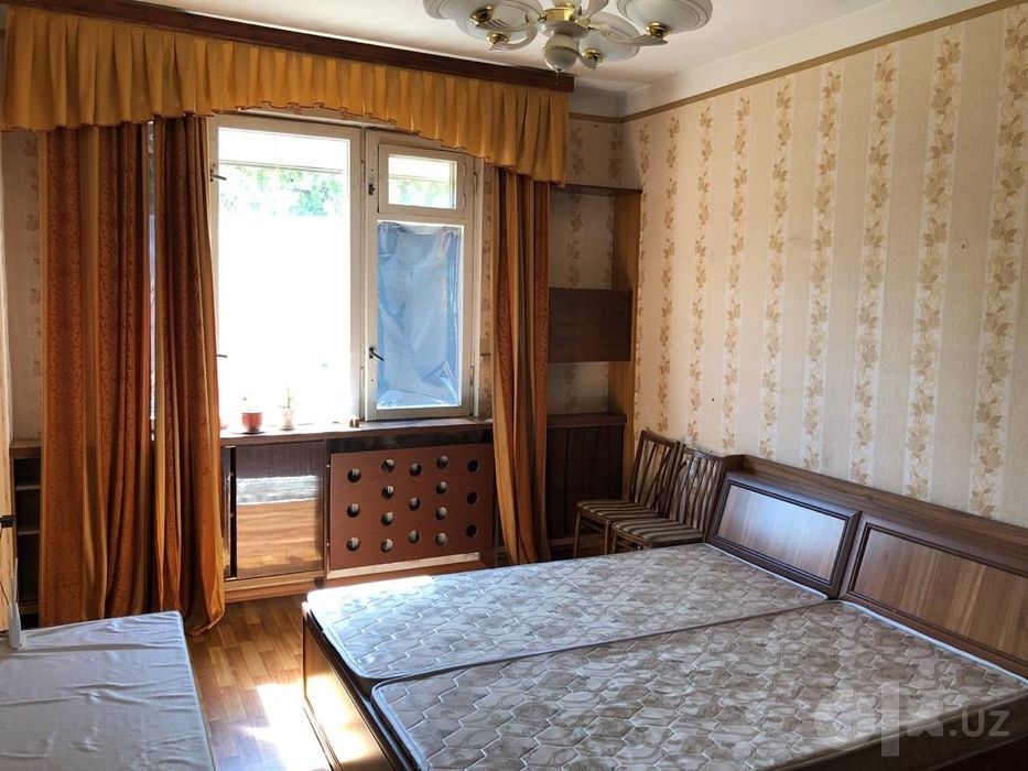 Продаётся 3/4/5. Буюк Ипак Йули.