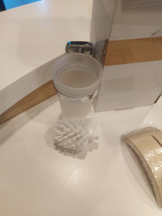 Perie de baie cu suport de sticla