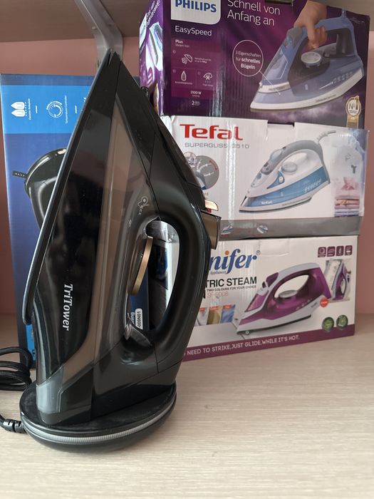 Беспроводной утюг новый