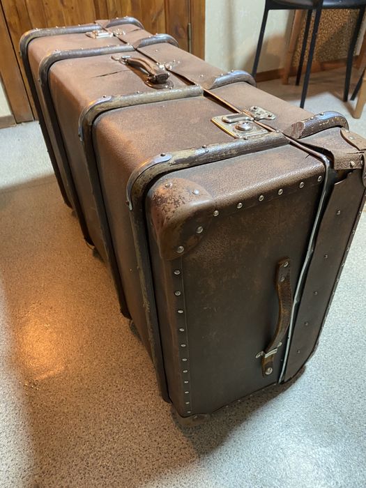 Аникаарный чемодан