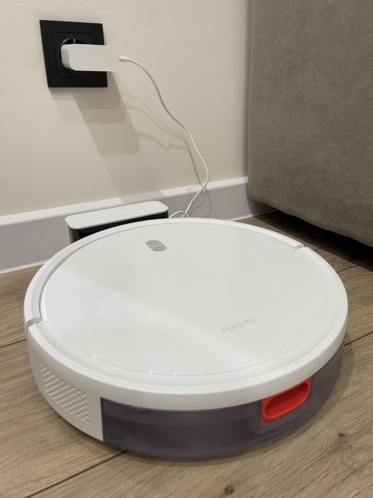 Продам робот-пылесос Xiaomi Robot Vacuum E10