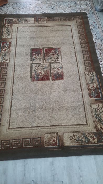 Ковер хорошего качества, 2,3метра