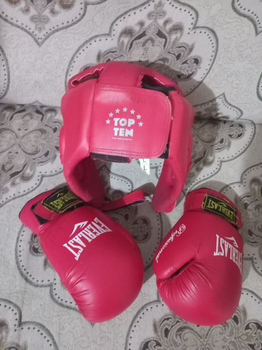 Продам.боксер.перчатки.в