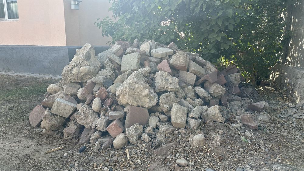 Камни, газоблоки бесплатно