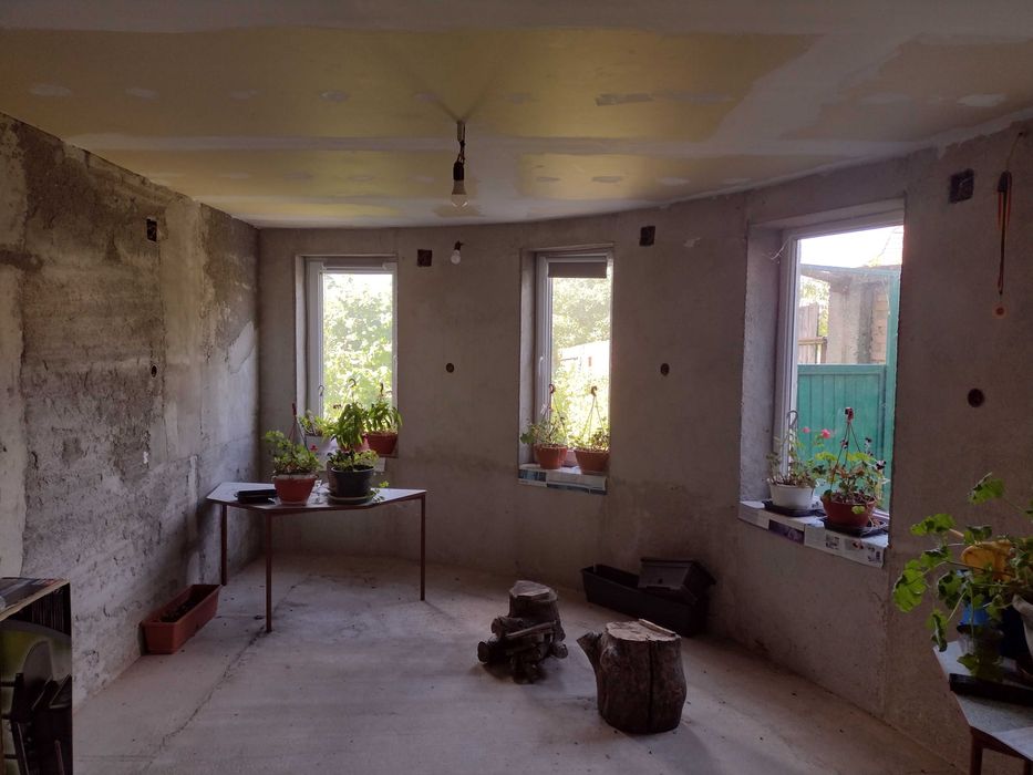 Vand Casa 373 mp, 2000 mp teren Gura Vaii 6 km Rm Valcea, la DN7