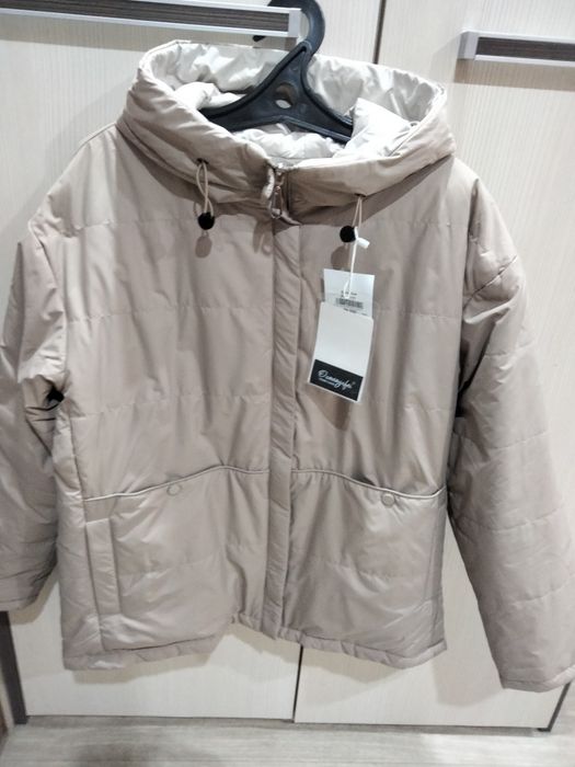 Продам куртку двустороннюю.