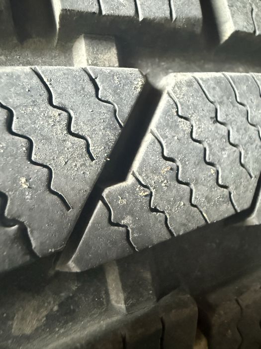 Зимни гуми 235/65/17