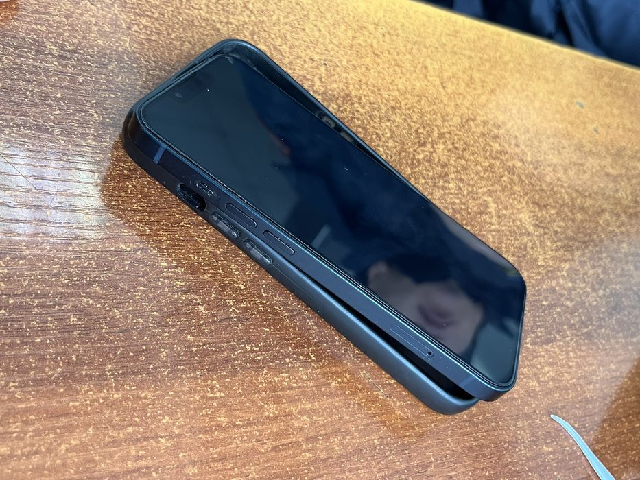 Продаю Айфон 13 128гб