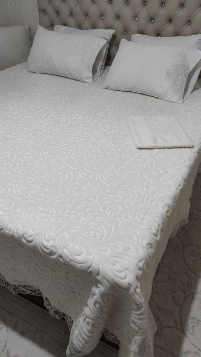 Шалте покривало за спалня с дантела с чаршаф и 4 бр калъфки