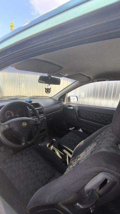 Продам Опель астра j