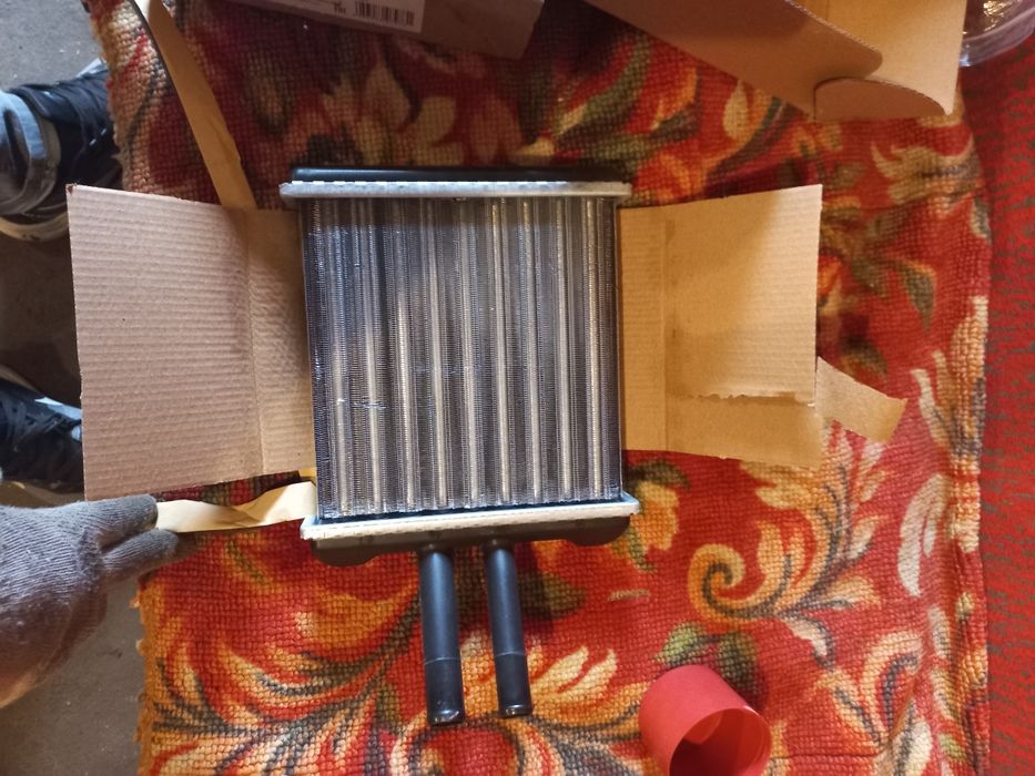 Продам радиатор печки