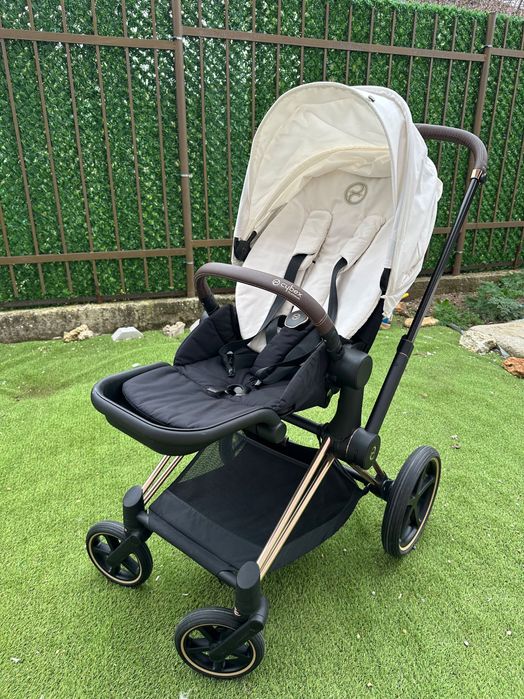 Cybex Priam 4 Rose Gold Off White 2024 + дъждобран