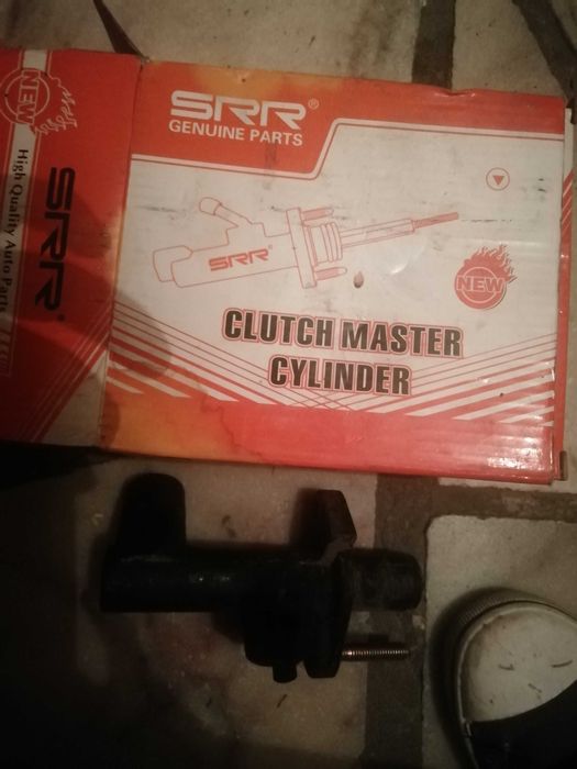 Запчасти на Мазду 323