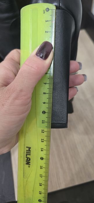 Продам ботинки весенние