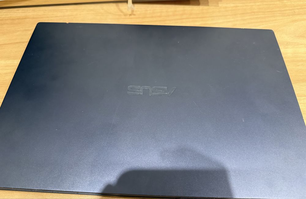 Ноутбук для работы и учебы Asus Expertbook